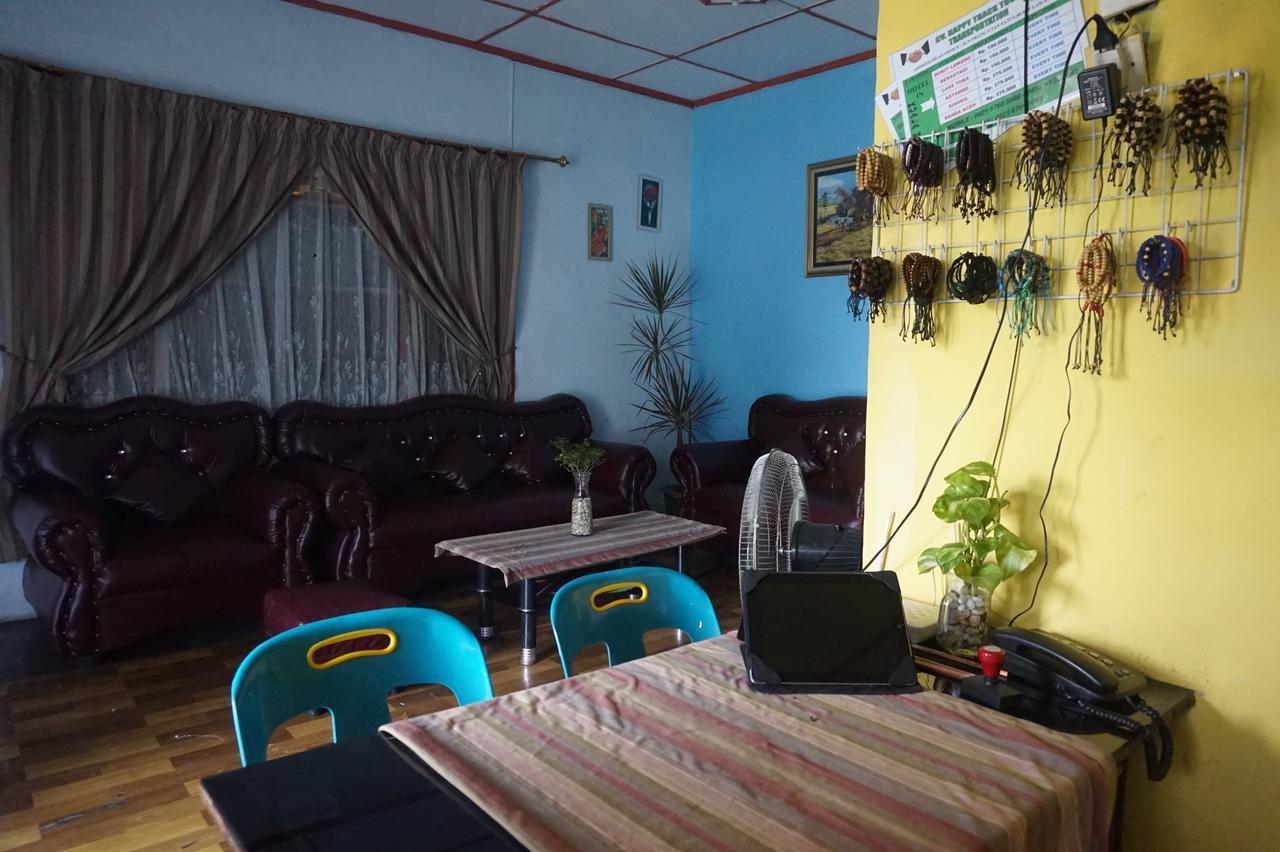 Kuala Namu Guest House Medan Exterior foto